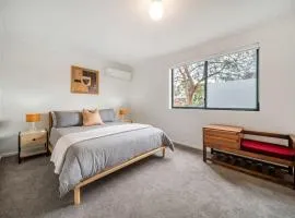 Poppy on the Lane - WiFi CBD