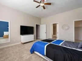 Modern 6 Bedroom with Tons of Games