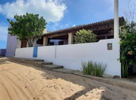 Casa Grande, beach hotel in Galinhos