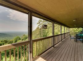Quiet Bostic Getaway with Deck Near Lake Lure!, vacation home in Bostic