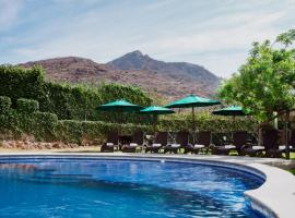 Memora Hotel & Villas Chapala、チャパラのホテル