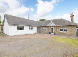 Two Bedroom Country Cottage With Parking, hotel v destinaci Musselburgh