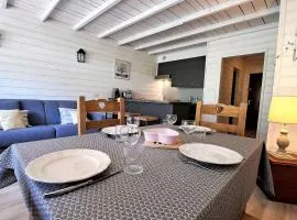 **Duplex Rénové en Frond de Neige avec Terrasse et Equipements Modernes** - FR-1-165A-179