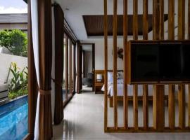 EJ Villa, hotel with jacuzzis in Sanur