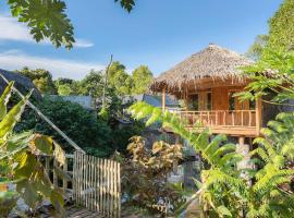Onong's Homestay & Cafe, hotel v destinaci Tomohon
