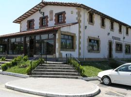 Hotel Costa San Juan De La Canal, hôtel à Soto de la Marina