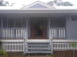 Near to Everything Yet in a Rainforest setting, δωμάτιο σε οικογενειακή κατοικία σε Tewantin