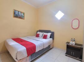 RedDoorz Syariah At Endrayanti Inn RSUD Yogyakarta, hotel a Timuran