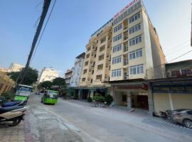 Châu Giang Hotel Cửa Lò، فندق في كوا لو