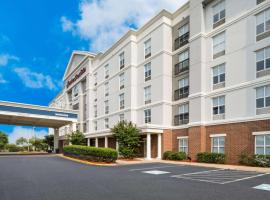 Hampton Inn and Suites Fredericksburg: Fredericksburg, University of Mary Washington yakınında bir otel