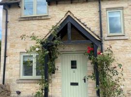 Cotswold Cottage, hotel with parking in Cheltenham