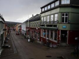 Skanckegårdene AS, hotell på Røros