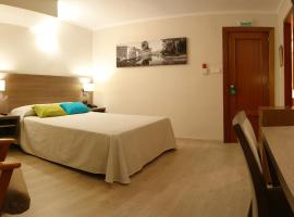 Hotel Avenida Plaza, cheap hotel in Alzira