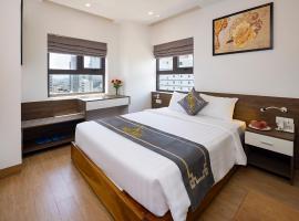 Skylight Hotel Nha Trang, hotell i Nha Trang