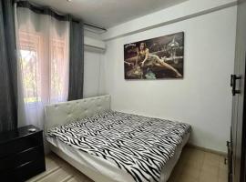 dgania lux, apartamento em Qiryat H̱ayyim