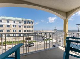 Luxury Beach Block Condo Pool, Ocean View Balcony, luxury hotel in North Wildwood