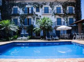 Vila Bueno Residence, hotel with pools in Jaguariúna