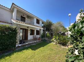 Villetta Calasetta intera casa vacanze, hotel in Calasetta