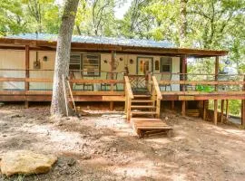 Dog-Friendly Kingston Cabin with Wraparound Deck!