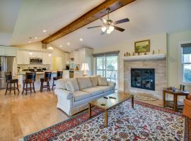 Chesapeake Vacation Rental about 9 Mi to Norfolk!: Chesapeake şehrinde bir tatil evi