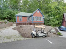 Inviting Summer Village Cottage Golf Cart and More!, ξενοδοχείο σε Westford