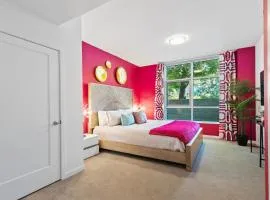 Fairfax District Chic City Oasis 2 BR Apt with Den 136