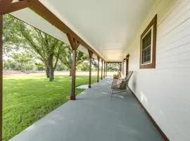 Remodeled Farmhouse on 18 Acres 8 Mi to Elgin!