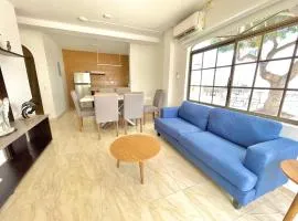Beautiful 2 bedroom, pool, beach