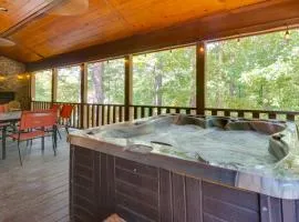 Broken Bow Escape with Hot Tub and Basketball Court!
