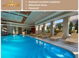 Sting Hotel & Event Palace, готель у місті Велика Добронь