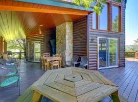 Piney Creek Cabin with Deck, Grill and Mountain Views!