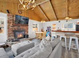 Storyville Hot Tub- Arcade- Walk To Marina Cabin