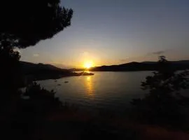 RURALRUT en El Tiemblo precios especiales a partir de 7 noches, wifi, cabina de hidromasaje, Aire Acondicionado, zonas de baño naturales cercanas