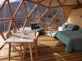 Le dôme géodésique, hotel v destinaci Ansignan