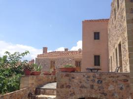 Likinia Hotel, hotell i Monemvasia