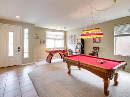 Maricopa Oasis with Game Room and Community Perks!, hotell i Maricopa