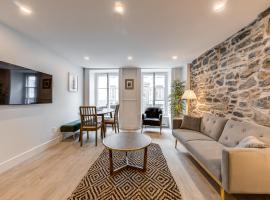 Elegant 1 Bedroom Suite, serviced apartment in Quebec City