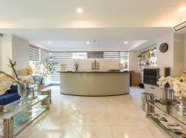 Hotel One