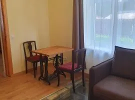 HOT ERNESTINES 7-2 RIGA Enjoy the feel of home and history!