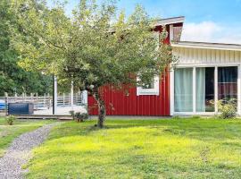 3 person holiday home in NISSAFORS-By Traum โรงแรมในBöle