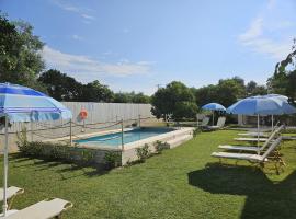 Villa Xampelo, parkolóval rendelkező hotel Nímfeszben