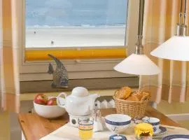 Ferienwohnung mit Meerblick und Westbalkon