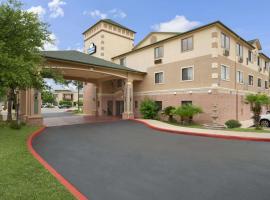 Days Inn & Suites by Wyndham San Antonio North/Stone Oak, hotell piirkonnas Stone Oak, San Antonio