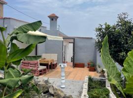 Casas Asomada, hotel with parking in Tanque