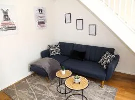 Luxe Cosy&Spacious 2 Bed House - Super Fast Wi-Fi & Private Parking Near GLO Airport & Cheltenham Racecourse