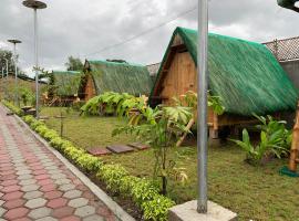 Unlimited Pax Bale Kubo-inspired Accommodation, παραθεριστική κατοικία σε Tarlac