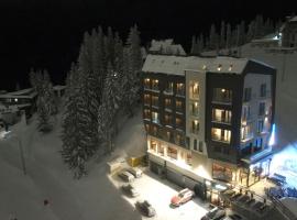 Apartman Drvorez Jahorina、ヤホリナにあるOlympic Ski Liftの周辺ホテル