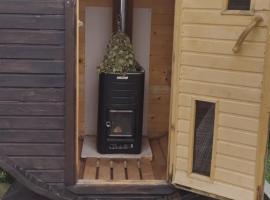 Atpūtas vieta ar pirti, with wi-fi, self check in and private parking, hotel i Ventspils