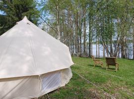 Glamping tent Pielinen, pet-friendly hotel sa Lamminkylä