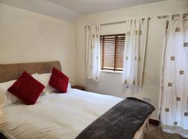 * Cotswolds Get-Away Annex *, hotel with parking in Cleeve Prior